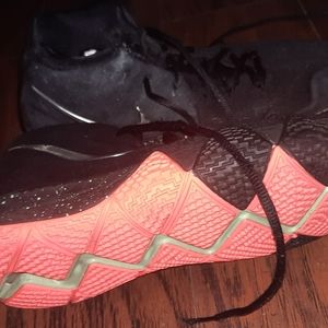 nike kyrie 4